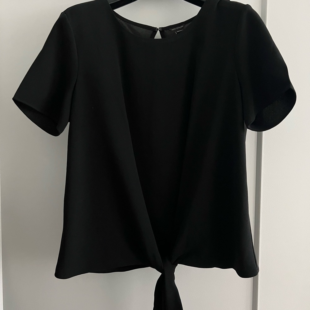 Ann Taylor Top with Tie Size M